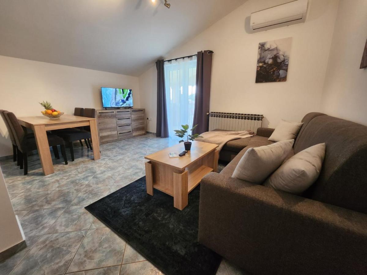 Apartments Pranjic With Pool Нова-Вас Экстерьер фото