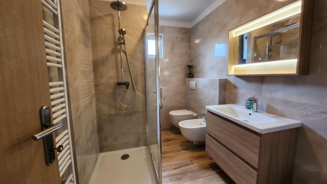 Apartments Pranjic With Pool Нова-Вас Экстерьер фото